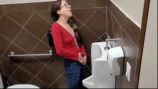 Nerdy Faerys Urinal Adventures! Standing